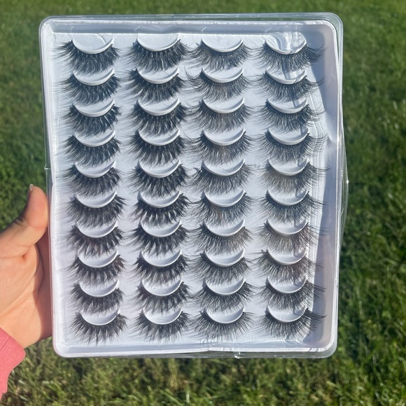 Lash bundle